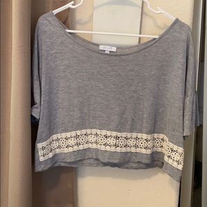Delias crop shirt